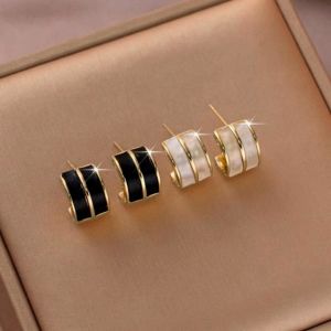 [075] S925 2023 new trendy C-shaped stud earrings