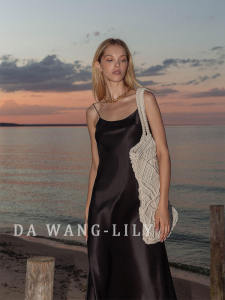 Silk Satin Slenderizing round Neck V-Back A-Line Dress Acetate Draped Strapless Gown City Commute Style High Waist Silk Dress