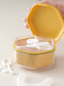 Invisible Braces Storage Box Portable Denture Storage Box Hidden Beauty Cleaning Box