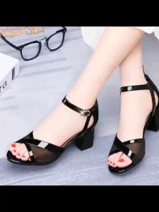 Giày sandal nữ cao gót 4cm hàng hiệu rosata hai màu đen kem thời trang cao cấp ro364