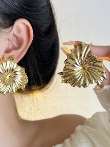 Metal Frosted Floral Hoop Earrings Minimalist Cold Style Personality Exaggeration Ear Jewelry Alloy Plated Silver Gold