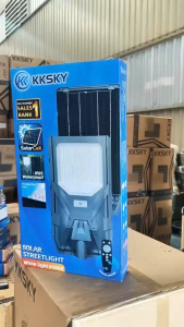 KKSKY ไฟโซล่าเซลล์ ไฟถนนโซล่าเซลล์ 1000W 1500W 2000W โคมไฟถนน LED กลางแจ้ง พลังงานแสงอาทิตย์ สปอร์ตไลท์ กันน้ำ IP65 เปิดอัตโนมัติเมื่อมืด พร้อมรีโมท