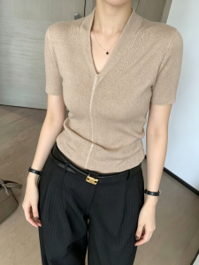 YUANYA | V-Neck Linen Knit T-shirt