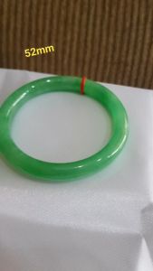 Vòng tay đá cẩm thạch tự nhiên Ngọc Đậu Lý Đẹp 52mm x cọng 78mm Màu Xanh Lý Đậu tươi bóng mượt đẹp Nữ 50kg - 56kg đeo mệnh Mộc mệnh Hỏa mệnh Thủy hợp có 1100k ạ