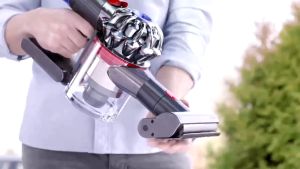 Chính hãng - Máy hút bụi không dây đèn LED 𝐃𝐲𝐬𝐨𝐧 V8 Animal