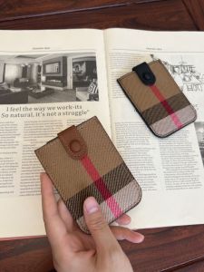 New Classic Plaid Ultra-Thin Multi-Card Slot Womens Pull-Out Wallet Practical Compact Fashionable Card Holder Envelope