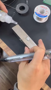 Clean Free Soldering Flux 30ml 80ml Battery Electrode Soldering Stainless Steel Flux Multifunctional Quick Repair Soldering Flux Liquid Metal Soldering Assistance