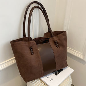 Fashionable Matte Finish Large Capacity Womens Tote Bag Spring Summer Trendy Design Single Shoulder Bag Retro Style Handbag