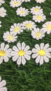 20pcs Daisy Embroidery Patch 2.5cm 3.5cm | Flower Appliqué Sew Glue | Tampalan Bunga Sulaman DIY Jahit Gam