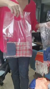 ถุงหูเจาะใส เนื้อ PP/เหนียว มีหูหิ้ว ถุงใสใส่สินค้าแฟชั่น หนา12มิล ราคาโรงงาน