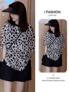 Shalldoer | Bộ đồ hai mảnh họa tiết da báo mùa hè cho nữ tay ngắn cổ tròn thời trang trẻ trung thon gọn quần short áo thun