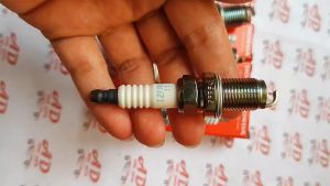 Original HONDA 4pcs READY STOCK 9807B-561BW HONDA IRIDIUM PLUG ACCORD CIVIC FD CRV ODYSSEY STREAM TAO SDA SNA SNB SPARK