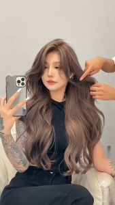 สีเทรนด์ ปี 2025 ขายดีที่สุดในเน็ตครีมกัดสีผมนำเข้าจากญี่ปุ่น STYLE FIT สีย้อมผม มีหลายสีให้เลือก ยาย้อมผม สารบริสุทธิ์จากพืชธรรมชาติ กลิ่นหอมสดชื่นไ รีมปิดผมขาว ทำสีง่ายไม่ทำลายผม ย้อมสีง่ายที่บ้านก ไม่ต้องฟอกสีผม สีย้อมผมติดทน