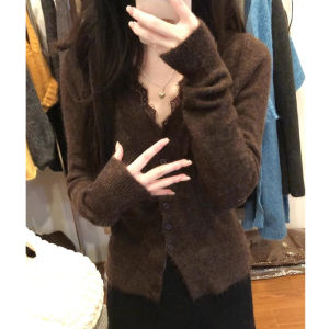 BINKAFENNY | เสื้อคาร์ดิแกนถักคอวีสไตล์เกาหลีสำหรับผู้หญิง เสื้อชั้นในผ้าลูกไม้สไตล์ฤดูใบไม้ร่วงและฤดูหนาว เสื้อชั้นในลายดอกไม้แบบต่อ