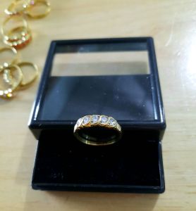 แหวนทองเหลืองประดับพลอยสีประจำวันเกิด แบบเรียบๆใส่ได้ตลอด ล้างได้ ขัดได้ 💍แหวนพลอยสีประจำวัน แก้เคล็ดเสริมดวง(BR-04)