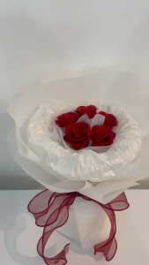 Ready stock 5 layers Soap Flower Bouquet 5 Stalk Simple Birthday Gift For Friend Girlfriend Anniversary Surprise floral scent
