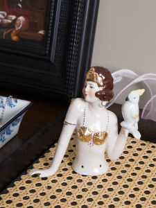 French Style Ceramic Figurine Half-Body Girl with Parrot European Vintage Decorative Ornaments for Living Room Hand-Painted Gold
