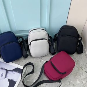 (w206) กระเป๋าสะพายข้างชายหญิง 2ซิป ขนาดกะทัดลัด ใส่ มือถือได้หลายเครื่อง redspeed