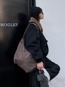 Elegant Vintage Tote Bag
