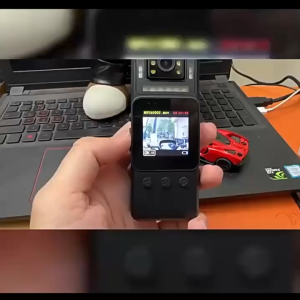 Body Camera กล้องติดตัว กล้องมองกลางคืน หมุนเลนส์ 180° หน้าจอ HD 1080P เครื่องบันทึกวิดีโอและเสียง สำหรับการบังคับใช้กฎหมาย/การประชุม/การเดินทาง/การเดินเล่นกับสัตว์เลี้ยง