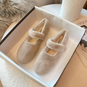 Mary Janes Furry Slippers Womens Winter Outdoor Wear Fluffy Flat Bottom Bean Shoes Buckle Cotton Boat Shoes Large Size Shoes 41 to 43