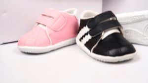 Sepatu Anak Bunyi Usia 1 - 3 Tahun Terbaru - MTWOCASUAL