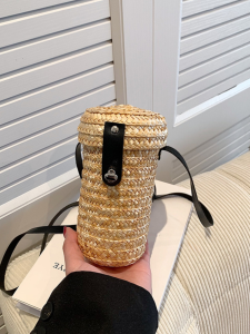 กระเป๋าถือทรงกลมขนาดเล็กสำหรับใส่โทรศัพท์มือถือ ผ้าใบปักลายสไตล์ย้อนยุค กระเป๋าสะพายข้างแบบลำลองสำหรับฤดูร้อน