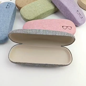 [จัดส่งในกทม] MOYENNE กล่องใส่แว่นตา+ผ้าเช็ดแว่น แบบพกพา ทันสมัย วัสดุผ้าลินิน ทนต่อแรงดัน กันน้ำ กันลื่น เหมาะสำหรับแว่นตาออปติคอล