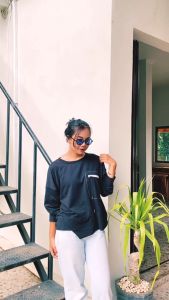 Baju Atasan untuk Musim Dingin: Pilihan Sweatshirt Oversize Wanita