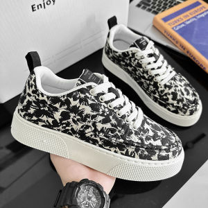 Mens Casual Canvas Sneakers Sporty Comfortable Breathable Low Top Slip-On ShoesForSpringAutumnSeasonPureColorpopularStyle