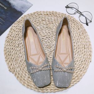 2025 New Womens Bean Shoes Soft Bottom Flat Heel Fashionable Pearl Buckle Square Head Versatile Slip-On Casual Rubber Sole