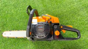 เลื่อยยนต์ เครื่องเลื่อยไม้ 2จังหวะ เลื่อยโซ่ยนต์ รุ่น KD5800 เหลืองดำ 2 แหวน ลูกสูบ 45.2 มิล, คลือบสารกันร้อนทั้ง อุปกรณ์ครบ พร้อมใช้งาน