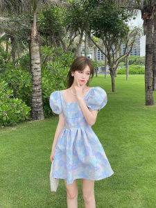 ชุดเดรสสั้นทรงเอคอเหลี่ยมแขนพองสีฟ้าหวานสไตล์เจ้าหญิงสไตล์ฝรั่งเศส กระโปรงทรงเอเอวสูง ผ้าโพลีเอสเตอร์ ฤดูร้อน 2025