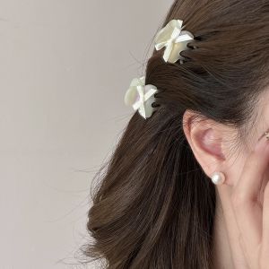 กิ๊บติดผมรูปฉลามขนาดเล็กสำหรับผู้หญิง 2025 ใหม่ ไฮเอนด์ ทรงครึ่งหัว คลิปกิ๊บติดผมแบบมือจับ ทรงฉลาม ตกแต่งผม