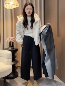 Womens Casual Straight Leg Pants Elastic Waist Button Decorated Nine Points Grandmother Pants Autumn New Style Versatile Loose Fit