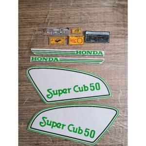 Trọn bộ tem Cub 81 50 đời đầu màu xanh hàng nhập Thái Lan chất lượng cao dành trang trí riêng cho dòng xe này tem in lụa màu sắc rất đẹp và bền giá bán cực tốt bán lẻ như bán sỉ