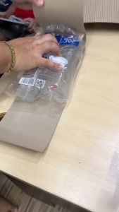 กระดาษพันสินค้า ห่อสินค้า ช่วยลดการกระแทก ระหว่างขนส่ง ลดรอยขีดข่วน ลดความเสียหาย โปรโมชั่นตอนนี้ ( ซื้อ 1 ฟรีอีก 1 แพ็ค =100 ใบ ) กระดาษลูกฟูก 2 ชั้นลอนบี ขนาด 66 x 14  cm./ 66 x 9 cm.