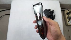 Kemei KM-605 Alat Cukur Rambut - Hair Clipper