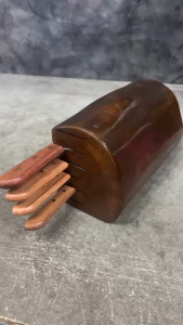 ที่เสียบมีด ที่เก็บมีดไม้สักอเนกประสงค์ สูง 25-30 ซม. ความกว้างตามสัดส่วนรูปทรงกึ่งธรรมชาติ ที่เสียบมีดไม้สัก ที่ปักมีด แข็งแรง ทนทาน