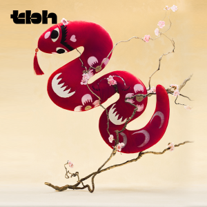 ผ้าฝ้ายซาตินปักลายมังกร TBH บุฟเฟ่ต์สำหรับตกแต่งบ้าน หมอนยาว หมอนอิงสัตว์สร้างสรรค์ เย็บด้วยมือ ปี 2024 ฤดูหนาว จีนแผ่นดินใหญ่