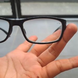 KACAMATA LENSA PLUS/BACA UNTUK RABUN DEKAT ATM3014