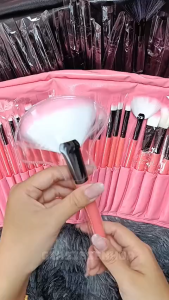 Bộ Cọ Trang Điểm 32 Món Đa Năng Kèm Túi Đựng