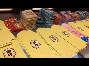Gantungan Tas Berbentuk Kucing Keberuntungan Emas Feng Shui - Bawa Keberuntungan ke Mana Saja Anda Pergi