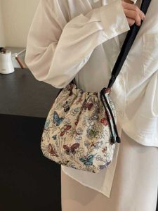 กระเป๋าผ้าใบสไตล์จีนใหม่ กระเป๋าใส่โทรศัพท์มือถือแบบสะพายข้าง กระเป๋าสะพายไหล่ข้างเดียว กระเป๋าสะพายข้างแบบลำลองสำหรับวัยรุ่น