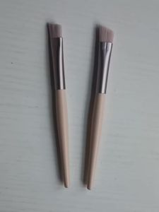 2PCS Angled Eyebrow Brush SetFor Brow Stroke&Neat Brow DefinitionBrow Pomade&Fill Sparse BrowsCreate Realistic Eyebrow Look
