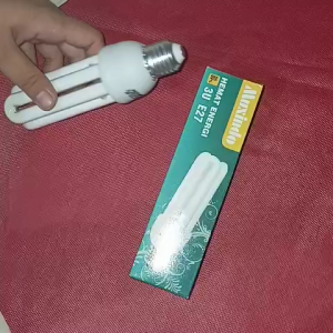 H54 LAMPU ULIR PLC 3U e27 KEONG BOHLAM 35W 35 W WATT ORI 100% TORNADO SPIRAL BULB WHITE PUTIH MAGIC LAMP CAHAYA LEBIH TERANG DAYA PENERANG SETRUM LISTRIK HEMAT ENERGI TAHAN LAMA  Lampu hemat energi berbentuk Spiral dan 3U SPESIFIKASI: - 3U 35W Warna PutiH