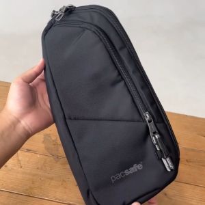Pacsafe V ACTION SLING (VIBE 150 SLING PACK) ANTI-THEFT กระเป๋าสะพายพาดลำตัว กระเป๋าคาดอก กระเป๋ากันขโมย