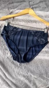 Celana Dalam Wanita Renda Panty Model Midi Bahan Halus Pakaian Dalam / Underwear A133