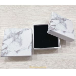 Kotak Perhiasan Emas Set Variasi Family Gold