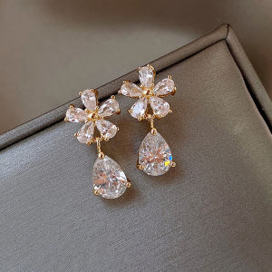 925 เงินประณีตแสงเพทายดอกไม้หยดน้ำหรูหราเครื่องประดับผู้หญิงต่างหูตุ้มหู